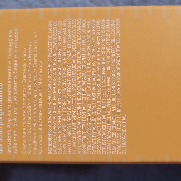 NIB Ole Henriksen Stay In Touch Restorative Hand Creme (Hygge Hotel) - Picture 7 of 11